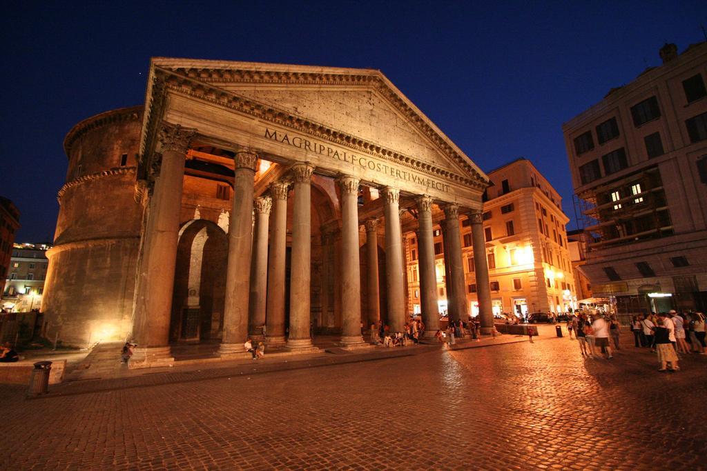 Starhome Pantheon Rome Exterior photo